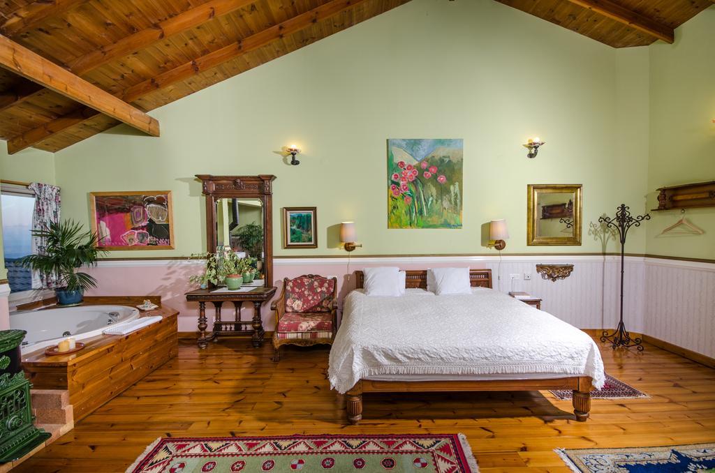 Ha'Seuda Ha'Achrona Suites Amirim Εξωτερικό φωτογραφία