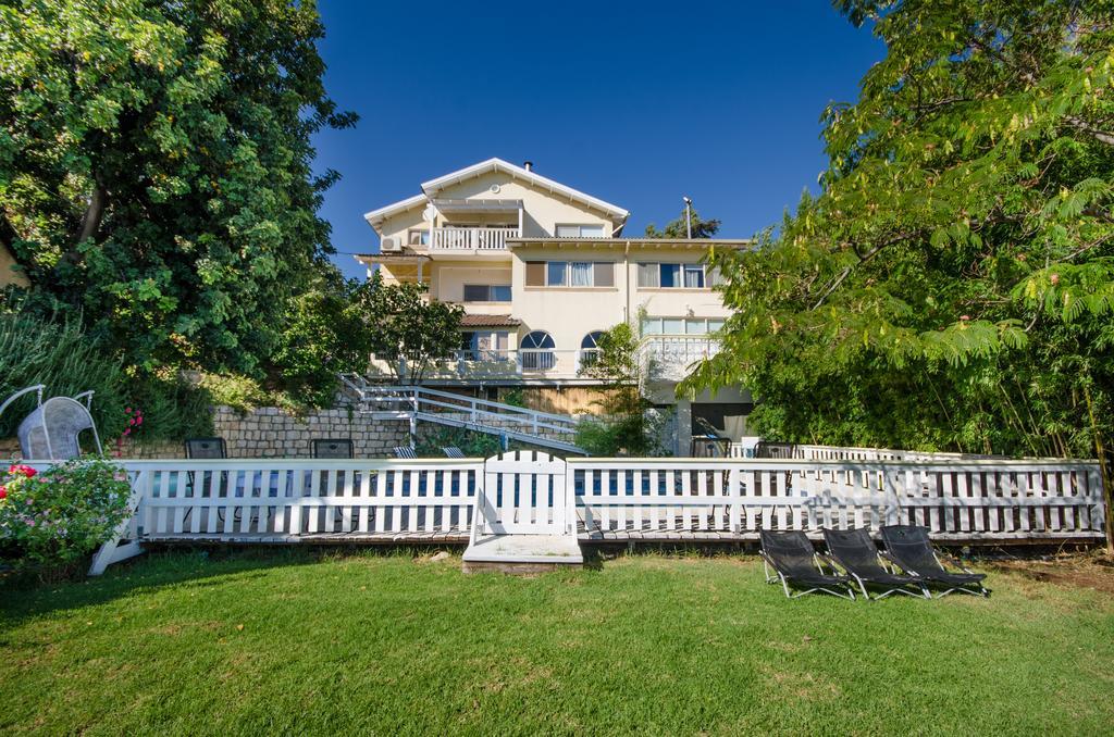 Ha'Seuda Ha'Achrona Suites Amirim Εξωτερικό φωτογραφία