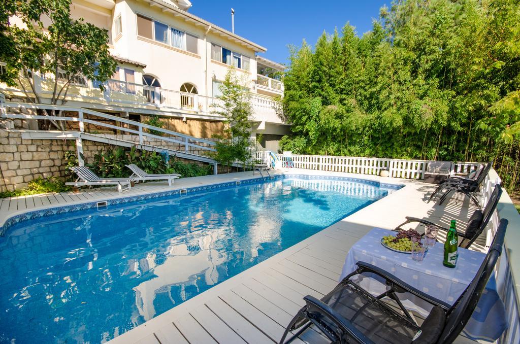 Ha'Seuda Ha'Achrona Suites Amirim Εξωτερικό φωτογραφία